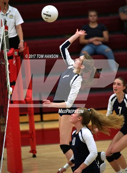 Thumbnail 1 in Arapahoe vs Ralston Valley (CHSAA 5A Regional Playoff) photogallery.