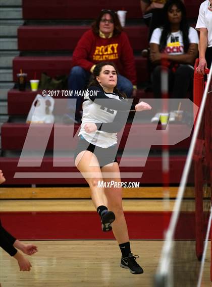 Thumbnail 3 in Arapahoe vs Ralston Valley (CHSAA 5A Regional Playoff) photogallery.