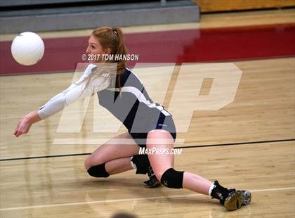 Thumbnail 1 in Arapahoe vs Ralston Valley (CHSAA 5A Regional Playoff) photogallery.