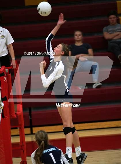 Thumbnail 3 in Arapahoe vs Ralston Valley (CHSAA 5A Regional Playoff) photogallery.