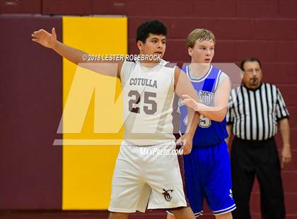 Thumbnail 1 in Falls City @ Cotulla photogallery.