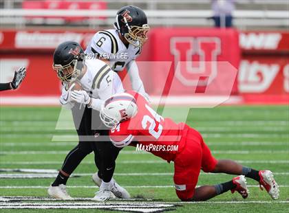 Thumbnail 3 in East vs. Lone Peak (UHSAA 6A Semifinal) photogallery.