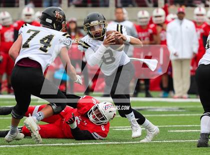 Thumbnail 3 in East vs. Lone Peak (UHSAA 6A Semifinal) photogallery.