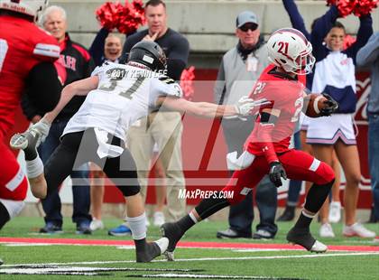Thumbnail 1 in East vs. Lone Peak (UHSAA 6A Semifinal) photogallery.
