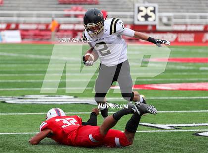 Thumbnail 3 in East vs. Lone Peak (UHSAA 6A Semifinal) photogallery.