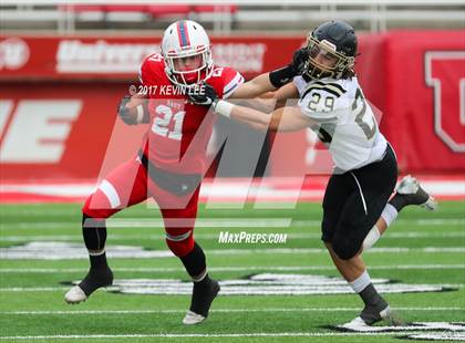 Thumbnail 3 in East vs. Lone Peak (UHSAA 6A Semifinal) photogallery.