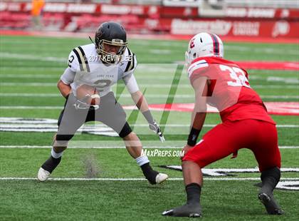 Thumbnail 3 in East vs. Lone Peak (UHSAA 6A Semifinal) photogallery.