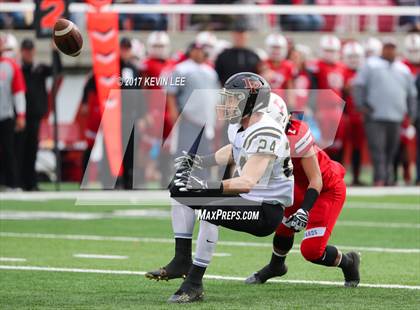 Thumbnail 1 in East vs. Lone Peak (UHSAA 6A Semifinal) photogallery.