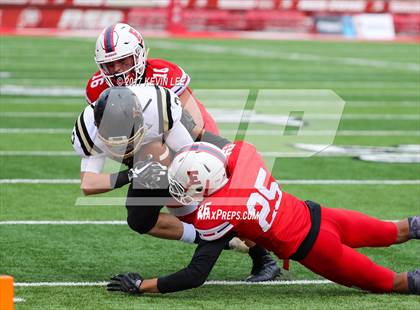 Thumbnail 3 in East vs. Lone Peak (UHSAA 6A Semifinal) photogallery.