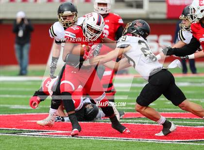Thumbnail 1 in East vs. Lone Peak (UHSAA 6A Semifinal) photogallery.