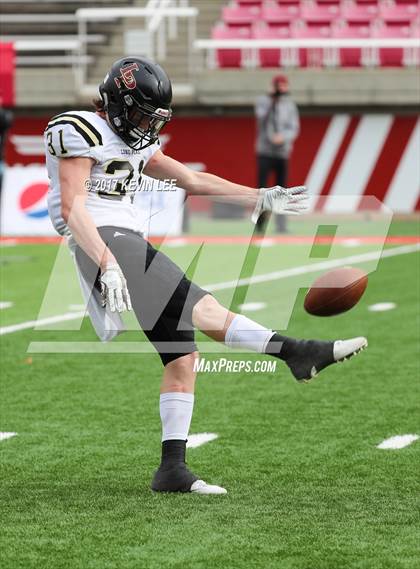 Thumbnail 3 in East vs. Lone Peak (UHSAA 6A Semifinal) photogallery.