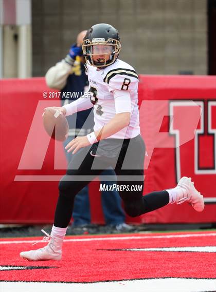 Thumbnail 3 in East vs. Lone Peak (UHSAA 6A Semifinal) photogallery.