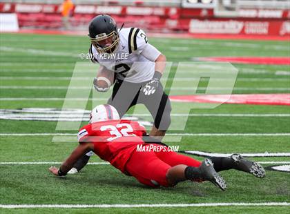 Thumbnail 1 in East vs. Lone Peak (UHSAA 6A Semifinal) photogallery.