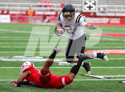 Thumbnail 2 in East vs. Lone Peak (UHSAA 6A Semifinal) photogallery.