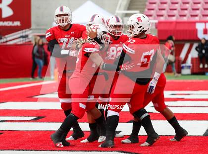 Thumbnail 3 in East vs. Lone Peak (UHSAA 6A Semifinal) photogallery.