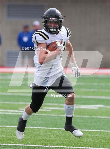 Thumbnail 2 in East vs. Lone Peak (UHSAA 6A Semifinal) photogallery.