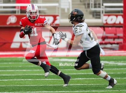 Thumbnail 3 in East vs. Lone Peak (UHSAA 6A Semifinal) photogallery.