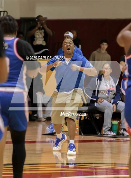 Thumbnail 3 in Verdugo Hills vs. George Washington Prep (CIF CS Division 1 Final)  photogallery.