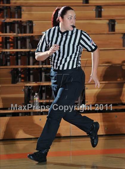 Thumbnail 1 in Immaculate Heart vs. Flintridge Sacred Heart (San Gabriel Valley Classic) photogallery.