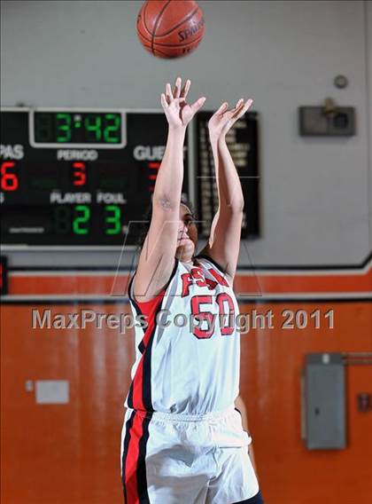 Thumbnail 3 in Immaculate Heart vs. Flintridge Sacred Heart (San Gabriel Valley Classic) photogallery.