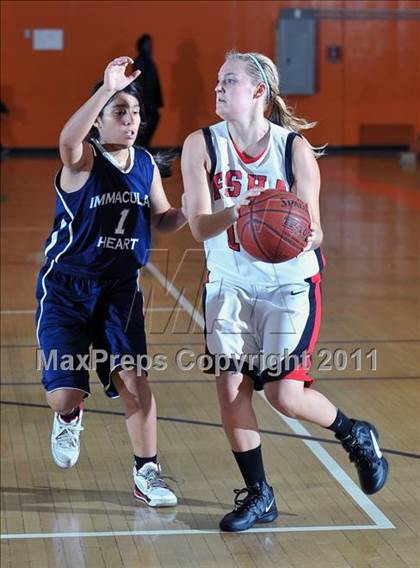 Thumbnail 3 in Immaculate Heart vs. Flintridge Sacred Heart (San Gabriel Valley Classic) photogallery.