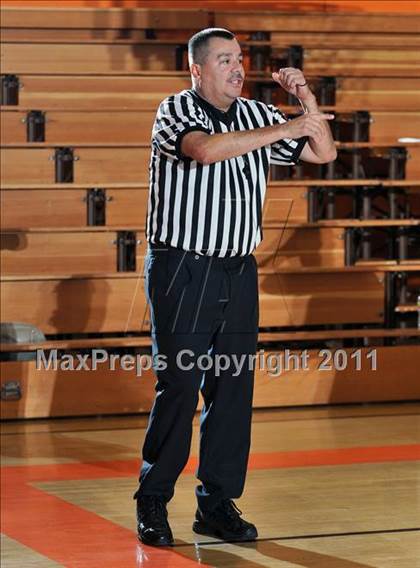 Thumbnail 1 in Immaculate Heart vs. Flintridge Sacred Heart (San Gabriel Valley Classic) photogallery.