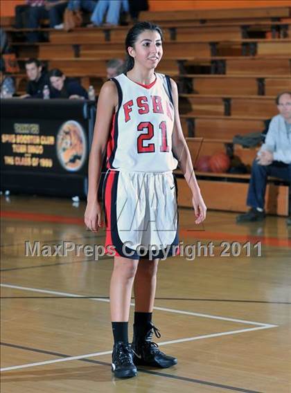 Thumbnail 3 in Immaculate Heart vs. Flintridge Sacred Heart (San Gabriel Valley Classic) photogallery.