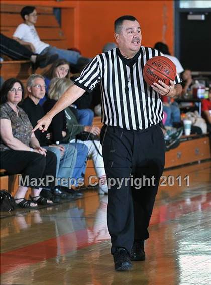 Thumbnail 2 in Immaculate Heart vs. Flintridge Sacred Heart (San Gabriel Valley Classic) photogallery.