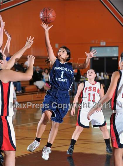 Thumbnail 3 in Immaculate Heart vs. Flintridge Sacred Heart (San Gabriel Valley Classic) photogallery.
