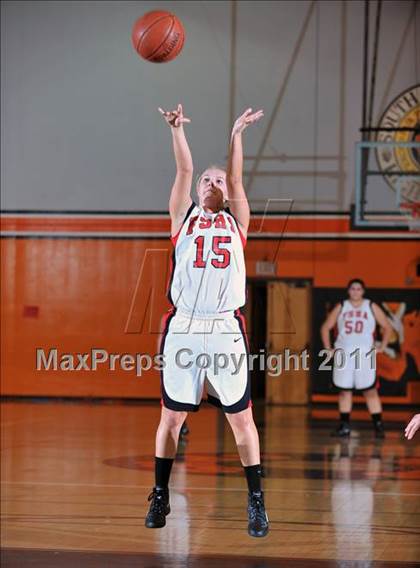 Thumbnail 2 in Immaculate Heart vs. Flintridge Sacred Heart (San Gabriel Valley Classic) photogallery.