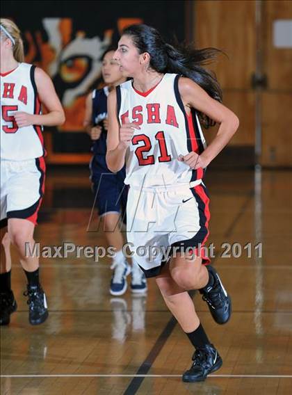 Thumbnail 1 in Immaculate Heart vs. Flintridge Sacred Heart (San Gabriel Valley Classic) photogallery.