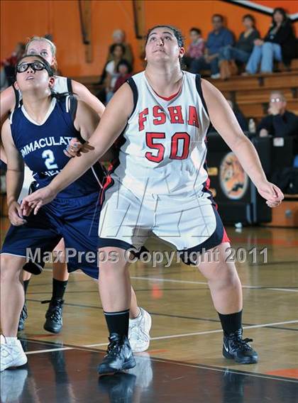 Thumbnail 3 in Immaculate Heart vs. Flintridge Sacred Heart (San Gabriel Valley Classic) photogallery.