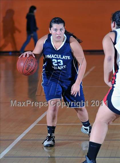 Thumbnail 1 in Immaculate Heart vs. Flintridge Sacred Heart (San Gabriel Valley Classic) photogallery.