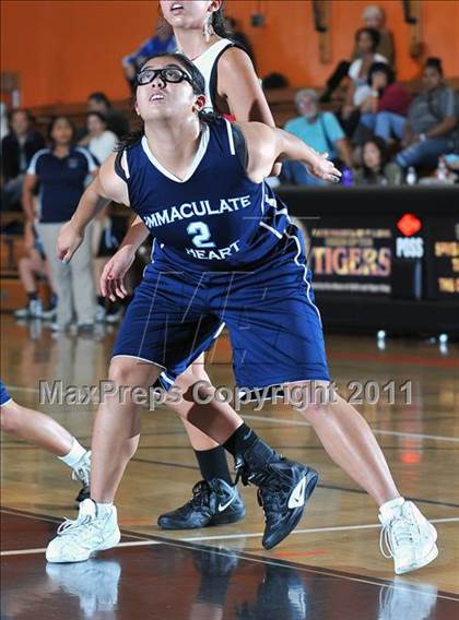 Thumbnail 1 in Immaculate Heart vs. Flintridge Sacred Heart (San Gabriel Valley Classic) photogallery.