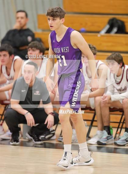 Thumbnail 3 in Arvada West vs. Chatfield photogallery.