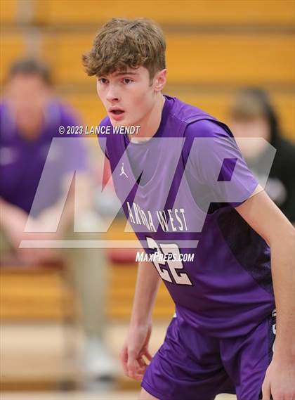 Thumbnail 3 in Arvada West vs. Chatfield photogallery.