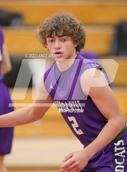 Thumbnail 3 in Arvada West vs. Chatfield photogallery.