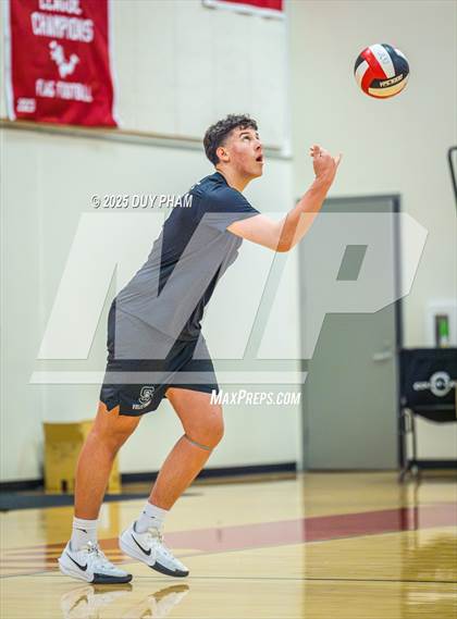 Thumbnail 2 in Servite @ Orange Lutheran photogallery.