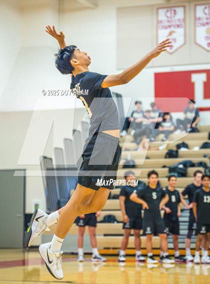 Thumbnail 2 in Servite @ Orange Lutheran photogallery.