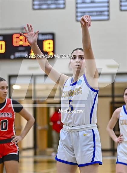 Thumbnail 3 in Richmond vs. Greenfield-Central (IHSAA 4A Section 10 First Round) photogallery.