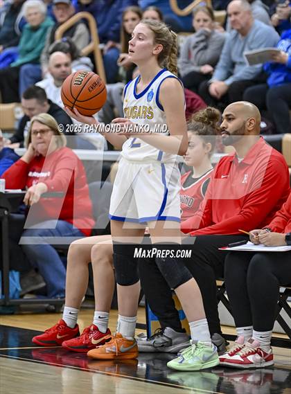 Thumbnail 1 in Richmond vs. Greenfield-Central (IHSAA 4A Section 10 First Round) photogallery.