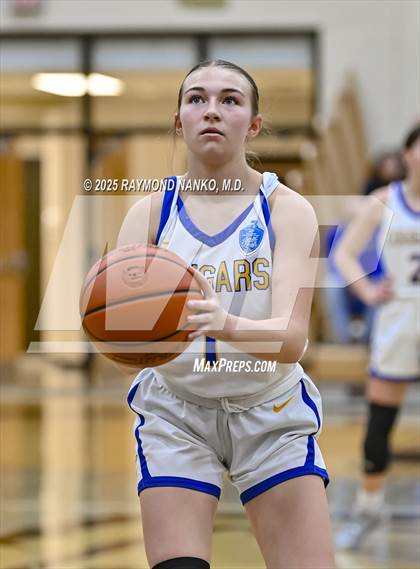 Thumbnail 1 in Richmond vs. Greenfield-Central (IHSAA 4A Section 10 First Round) photogallery.