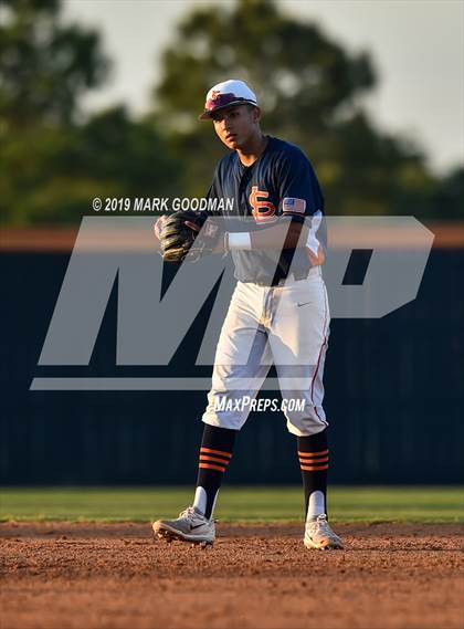 Thumbnail 3 in Katy @ Seven Lakes photogallery.