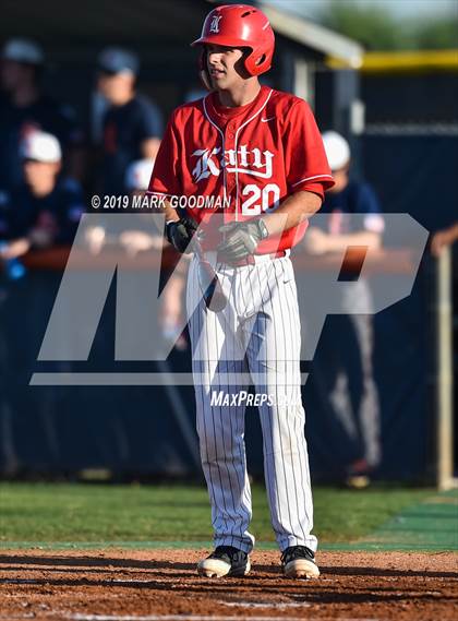 Thumbnail 1 in Katy @ Seven Lakes photogallery.