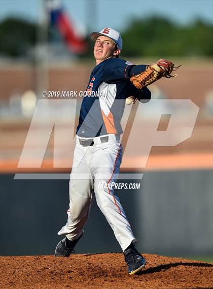 Thumbnail 3 in Katy @ Seven Lakes photogallery.