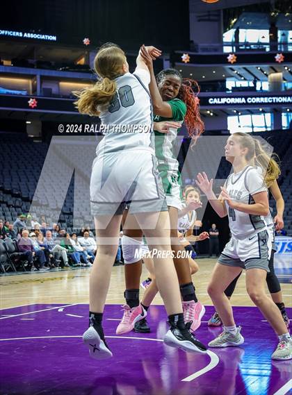 Thumbnail 2 in Vista del Lago @ Manteca (CIF SJS D3 Final) photogallery.