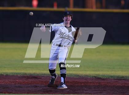 Thumbnail 2 in Clinton @ Bauxite photogallery.