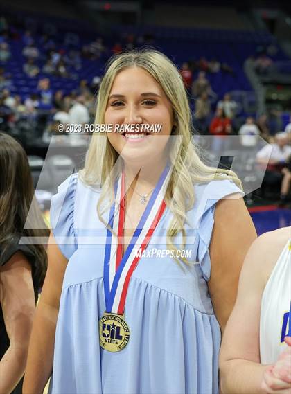 Thumbnail 1 in Lipan vs. Gruver (UIL 2A State Final Medal Ceremony) photogallery.