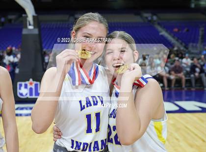 Thumbnail 3 in Lipan vs. Gruver (UIL 2A State Final Medal Ceremony) photogallery.