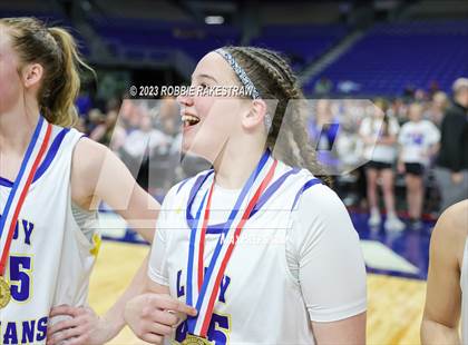 Thumbnail 2 in Lipan vs. Gruver (UIL 2A State Final Medal Ceremony) photogallery.